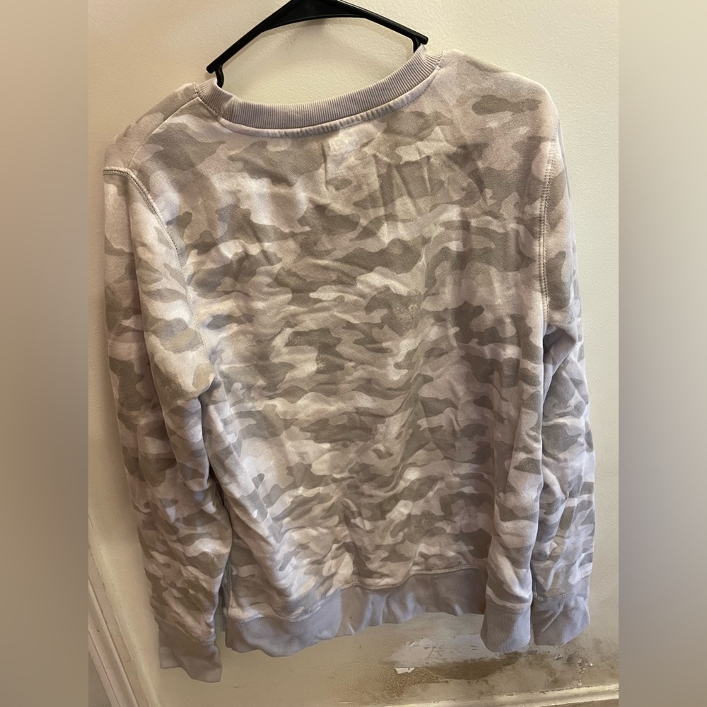 Camo CrewNeck - Picture 2 of 2